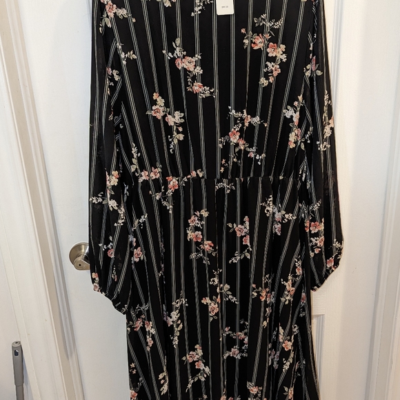 Love and Legend Dress - Picture 2 of 5